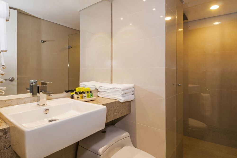 Hotel Almirante Cartagena - Colombia Executive Room, Multiple Beds 4