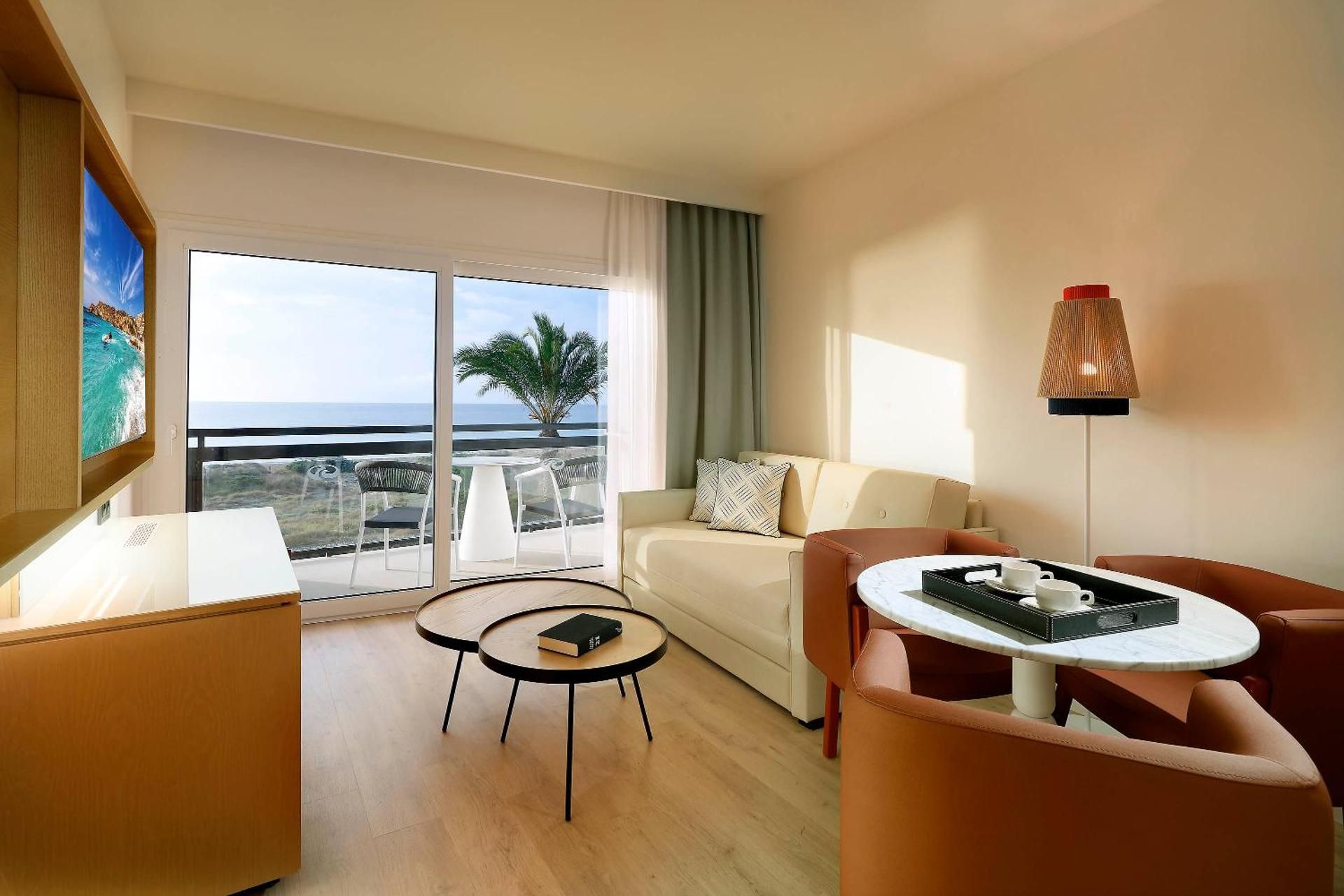 Junior Suite Sea View for 2 Adults