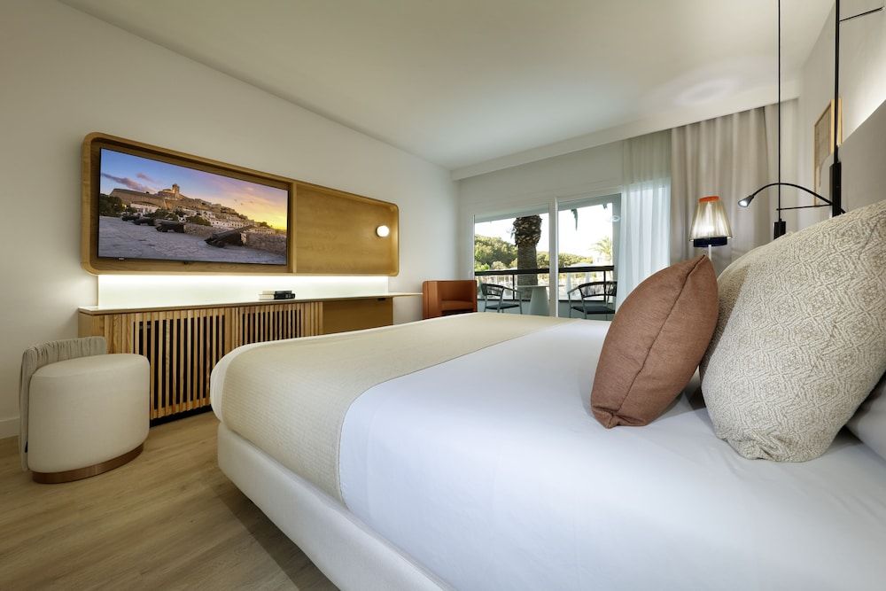 Deluxe Room, Garden View