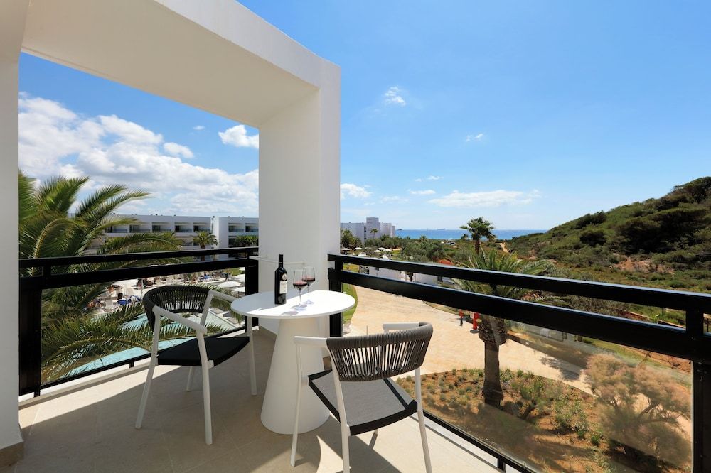 Junior Suite, Garden View