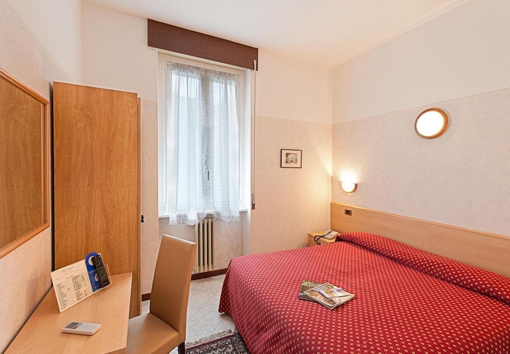 Basic Double or Twin Room