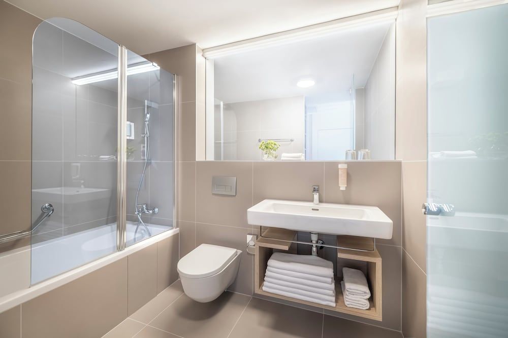 undefined Valamar Tirena Hotel 10