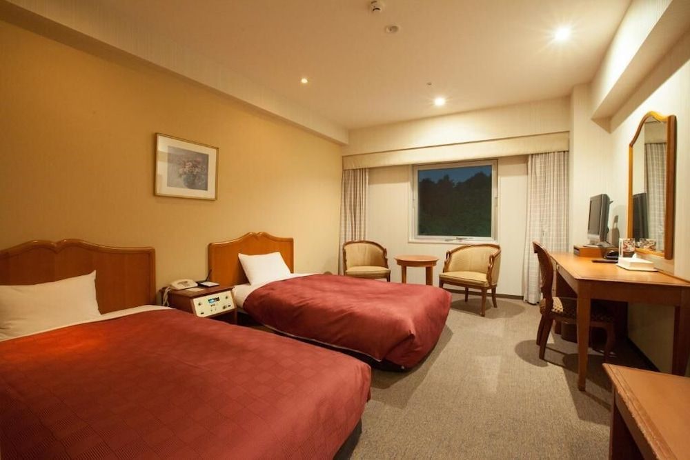 Standard Twin Room with Extra Bed
