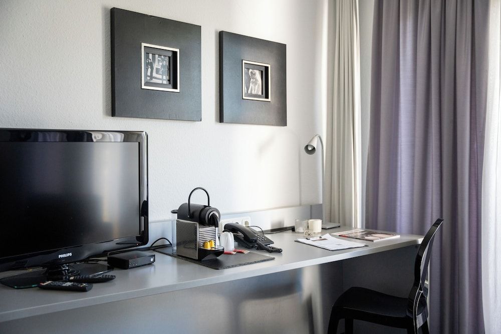 Hotel Medo Köln Standard Double Room 5