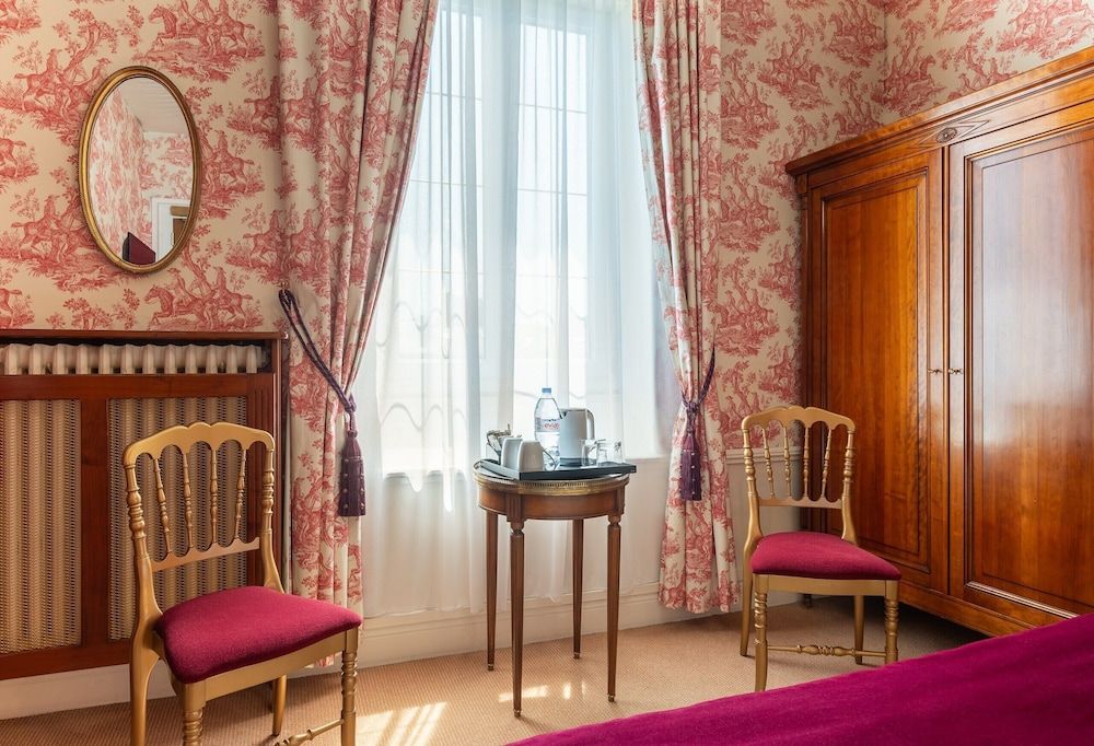 Grand Hotel des Templiers Classic Double Room Single Use, Private Bathroom 8