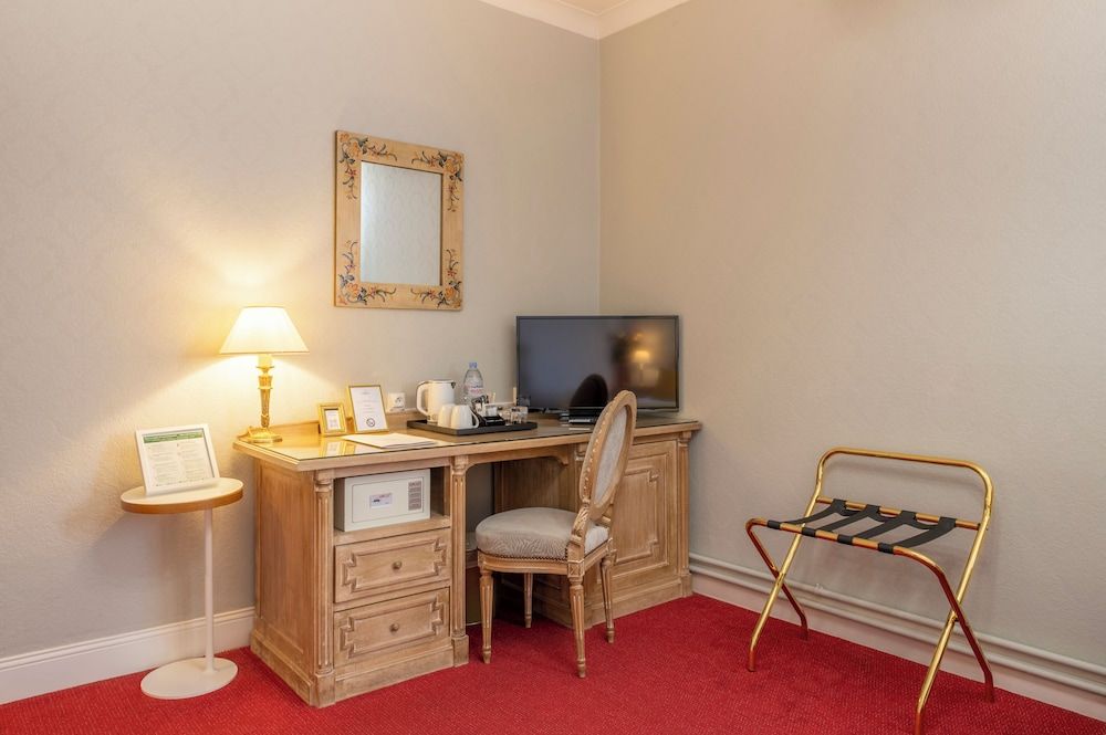 Grand Hotel des Templiers Standard Double Room, Ensuite 7