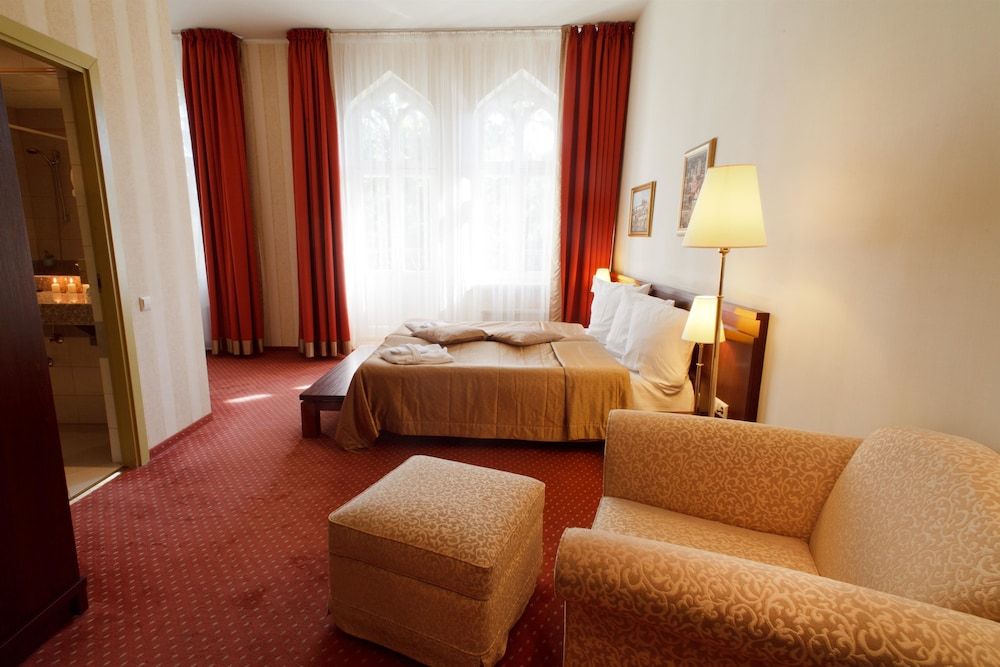 Monika Centrum Hotels Standard Twin Room, 2 Twin Beds 3