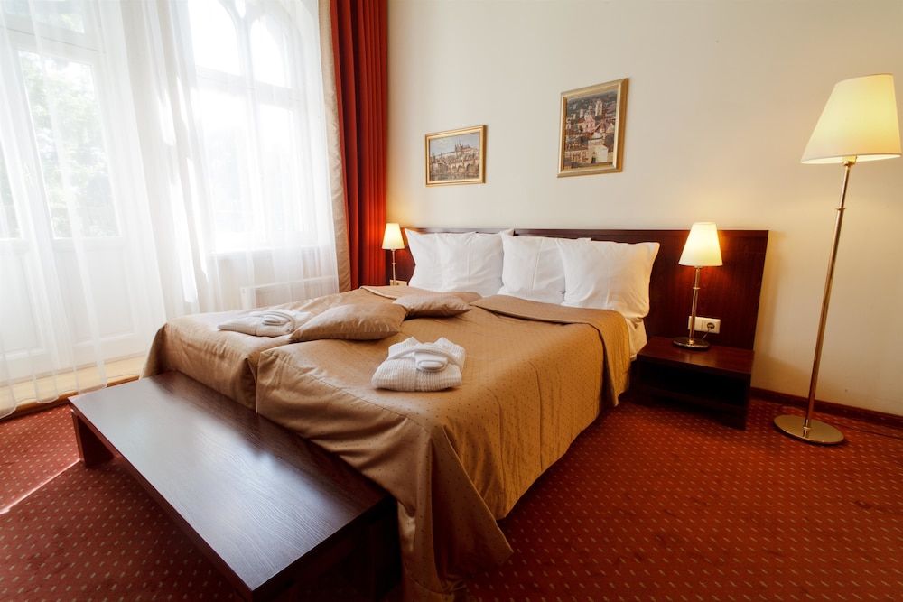 Monika Centrum Hotels Standard Twin Room, 2 Twin Beds 5