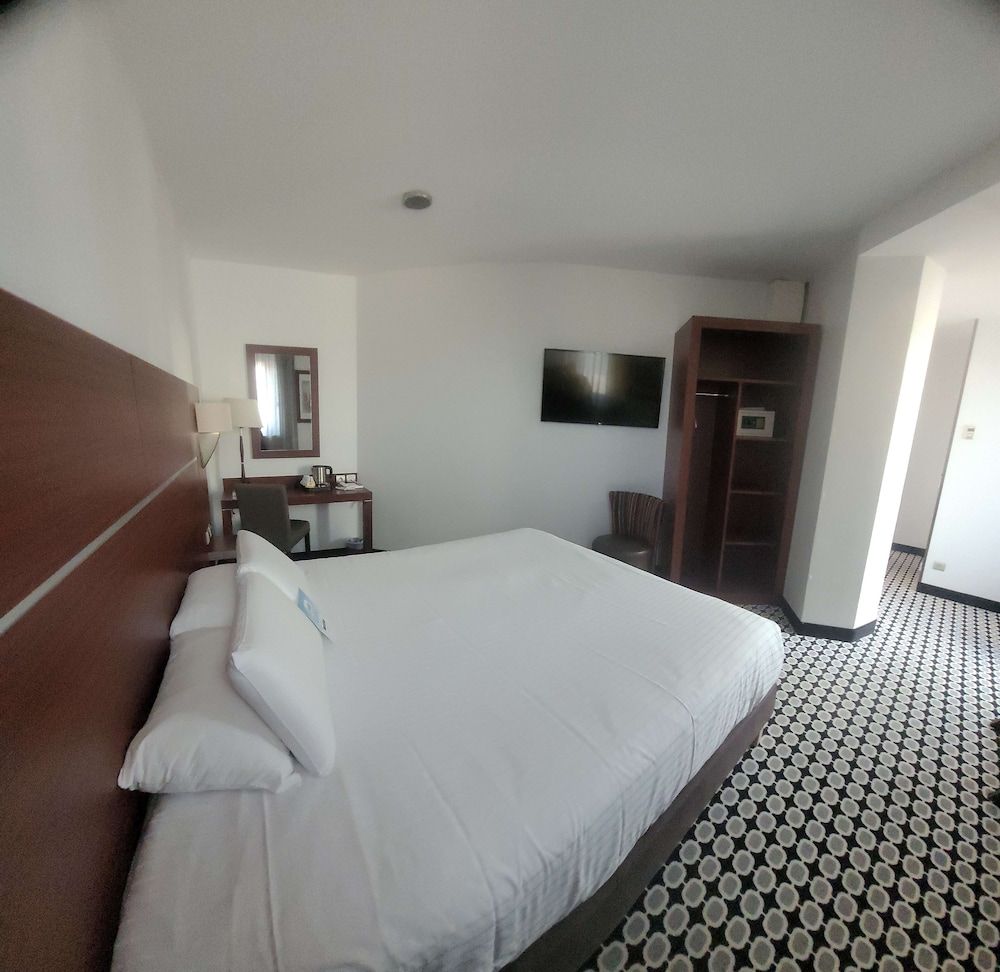 Kyriad Limoges Centre - Gare - Atrium Superior Room, 1 Double Bed 8