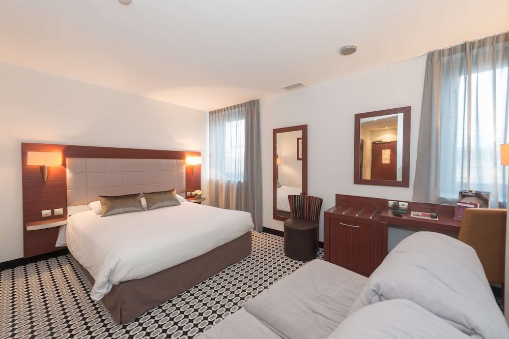 Kyriad Limoges Centre - Gare - Atrium Superior Room, 1 Double Bed 7