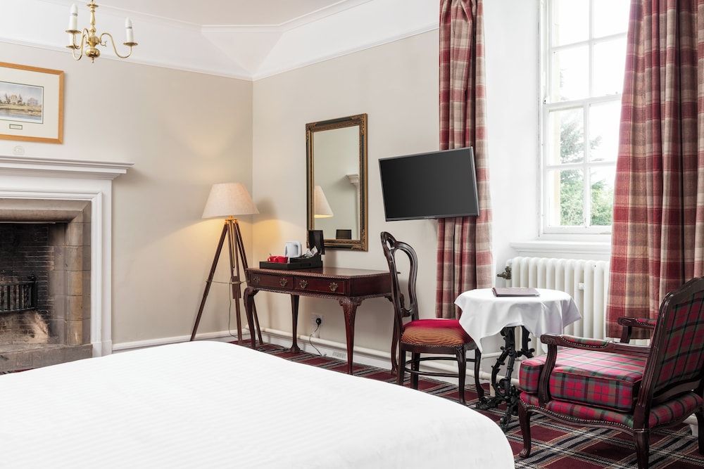 Tulloch Castle Hotel Family Room (2 adults + 2 children under 12 years ) 2