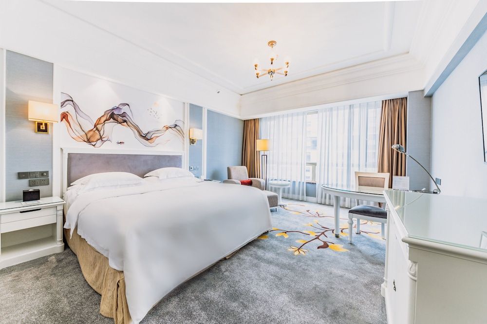 Premium Room, 1 King Bed