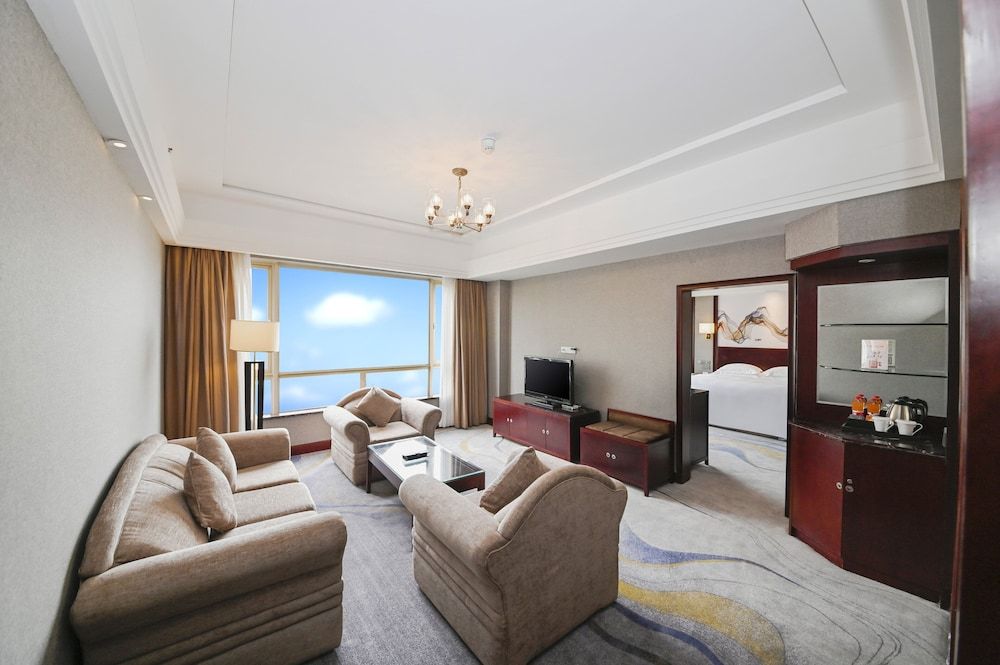 undefined Crowne Plaza City Center Ningbo by IHG 5