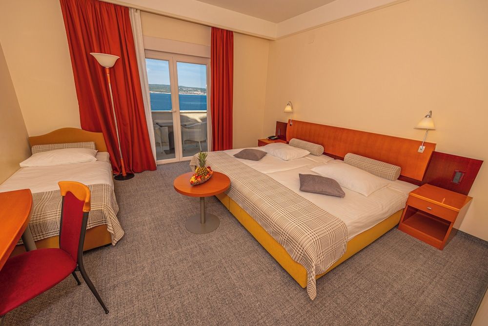 Hotel Marina Twin Room, Balcony, Sea View 2