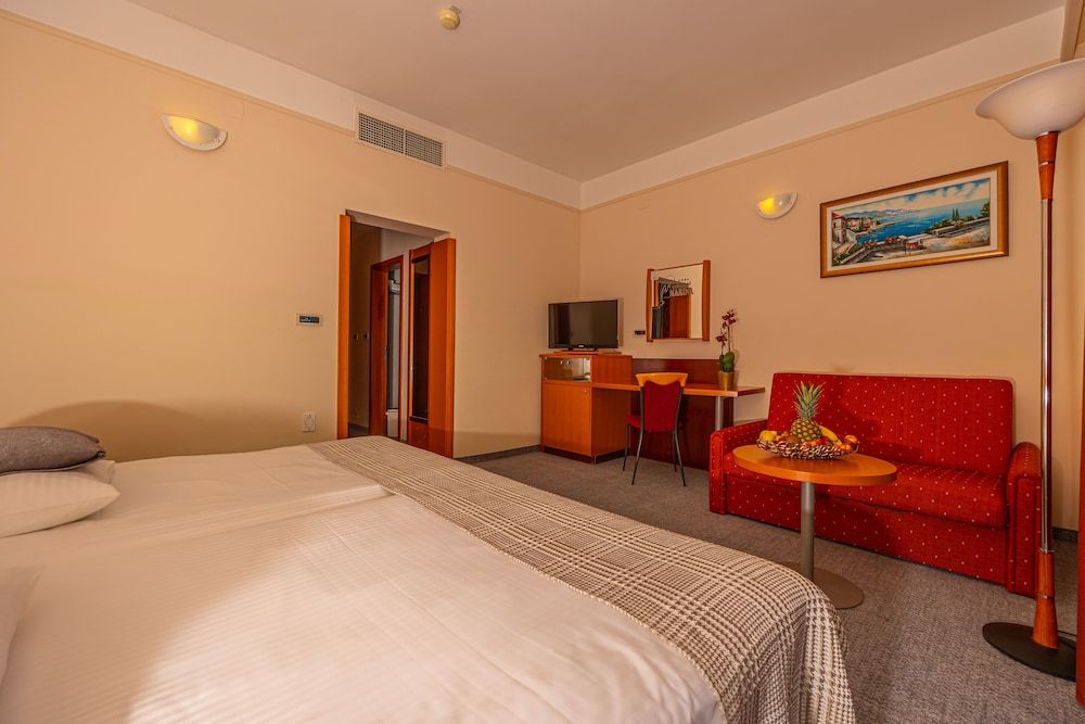 Hotel Marina Double or Twin Room, Balcony, Park View