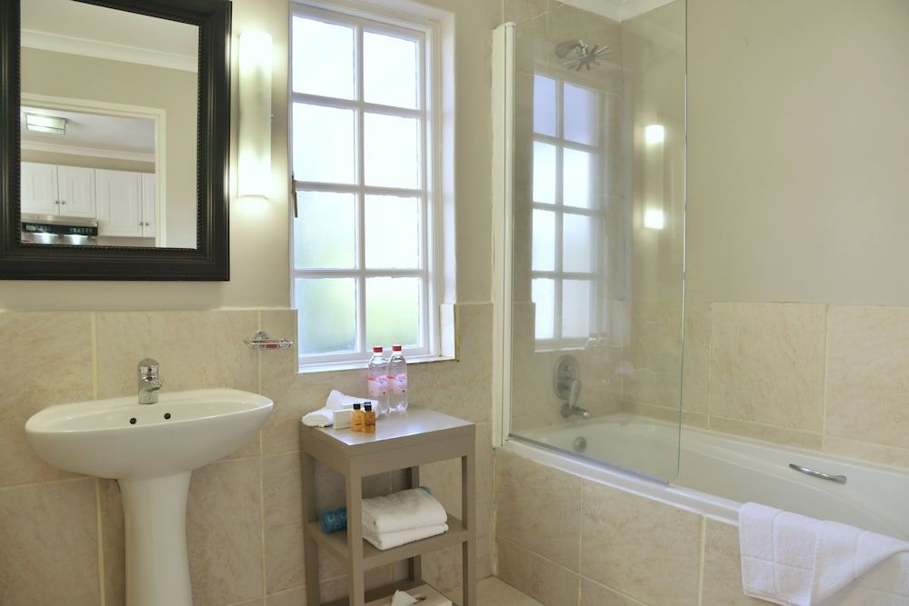 Le Franschhoek Hotel and Spa by Dream Resorts Villa, 1 Bedroom 4