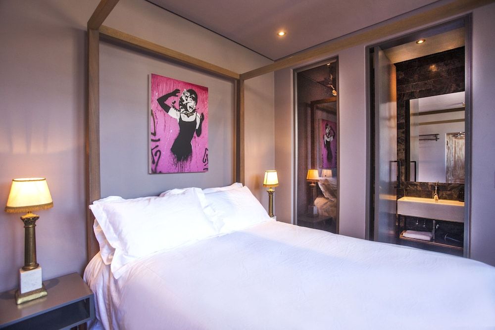 undefined The Grey Hotel 3