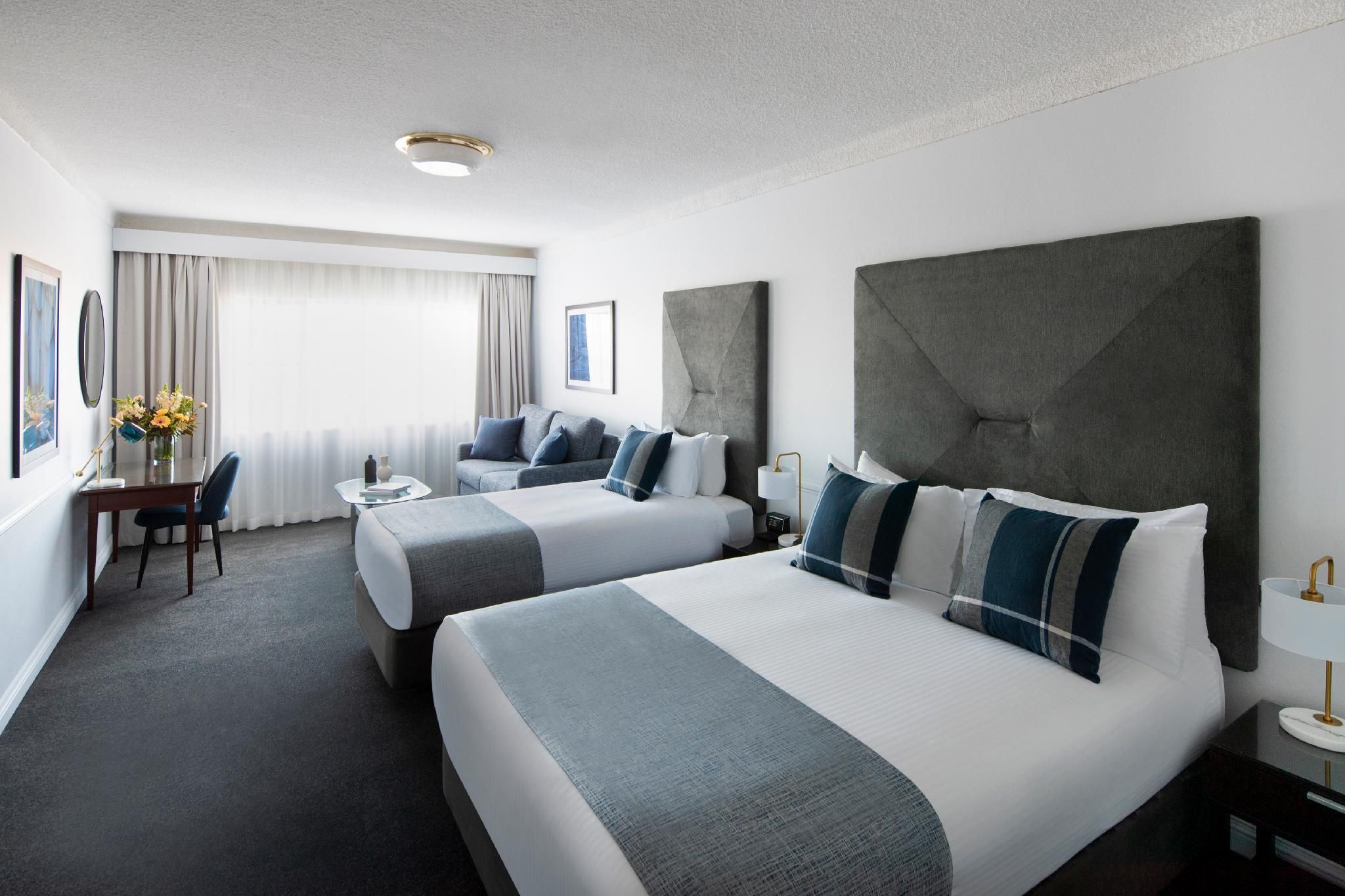 Peppers The Hills Lodge Premium Room with 1 Queen Bed & 1 Single Bed 2