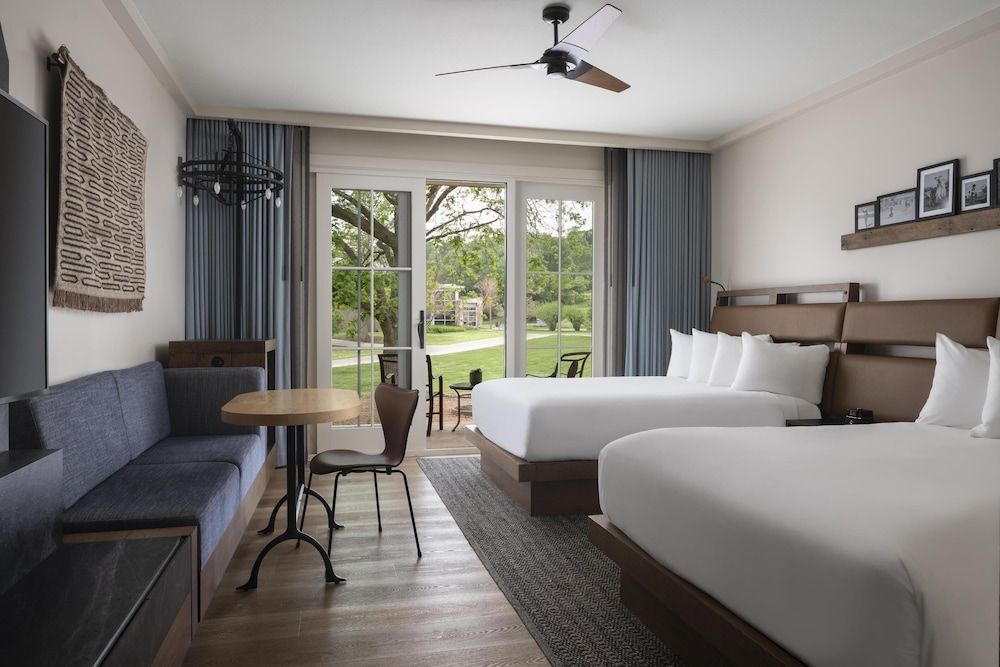 Room, 2 Queen Beds, Patio