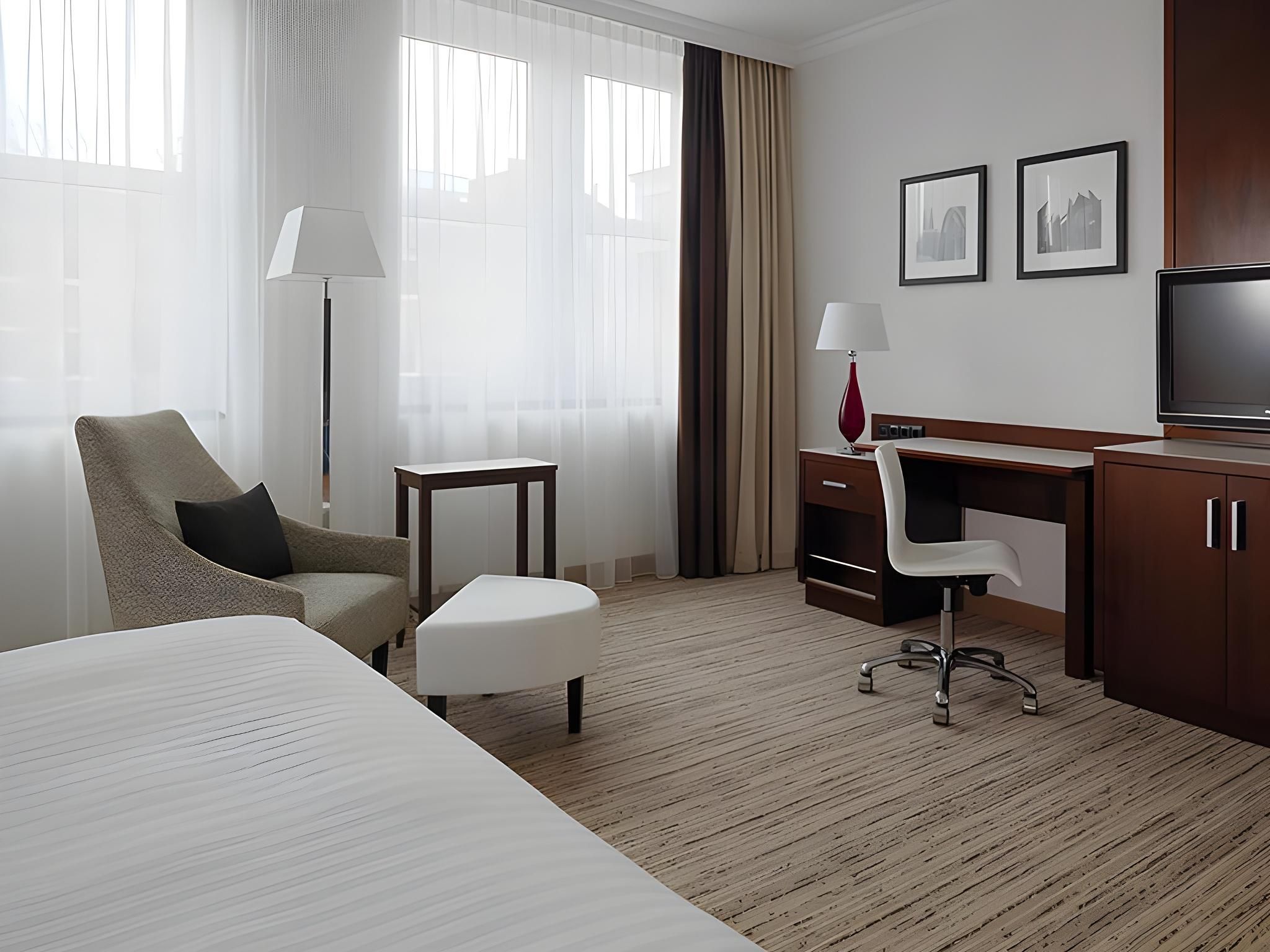 Grand Deluxe Room, Larger Guest room, 2 Twin