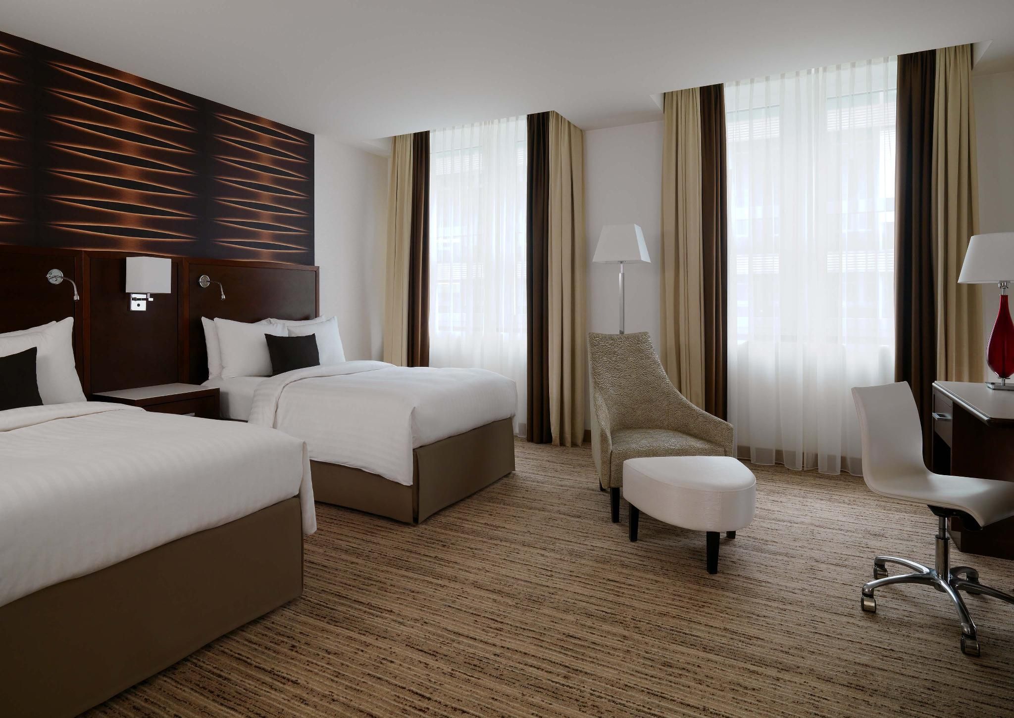 Grand Deluxe Room, Larger Guest room, 2 Twin