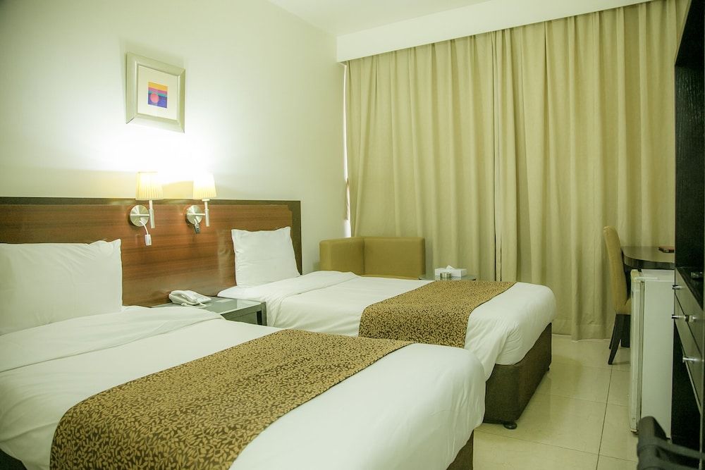 Phoenicia Hotel Classic Twin Room 2