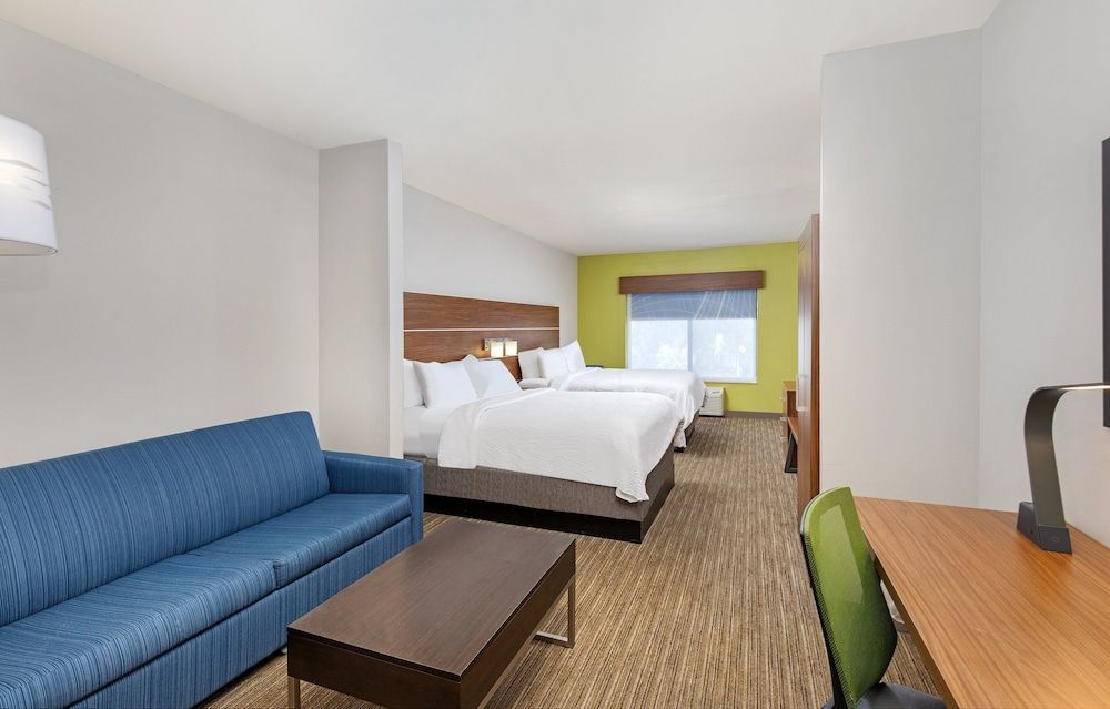Suite, 2 Queen Beds