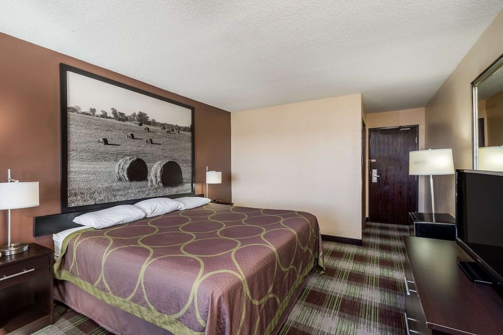 Standard Room, 1 King Bed