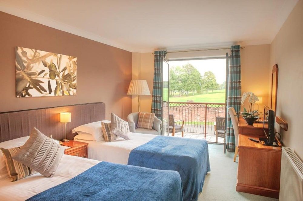 Woodbury Park Hotel and Golf Club Classic Twin Room