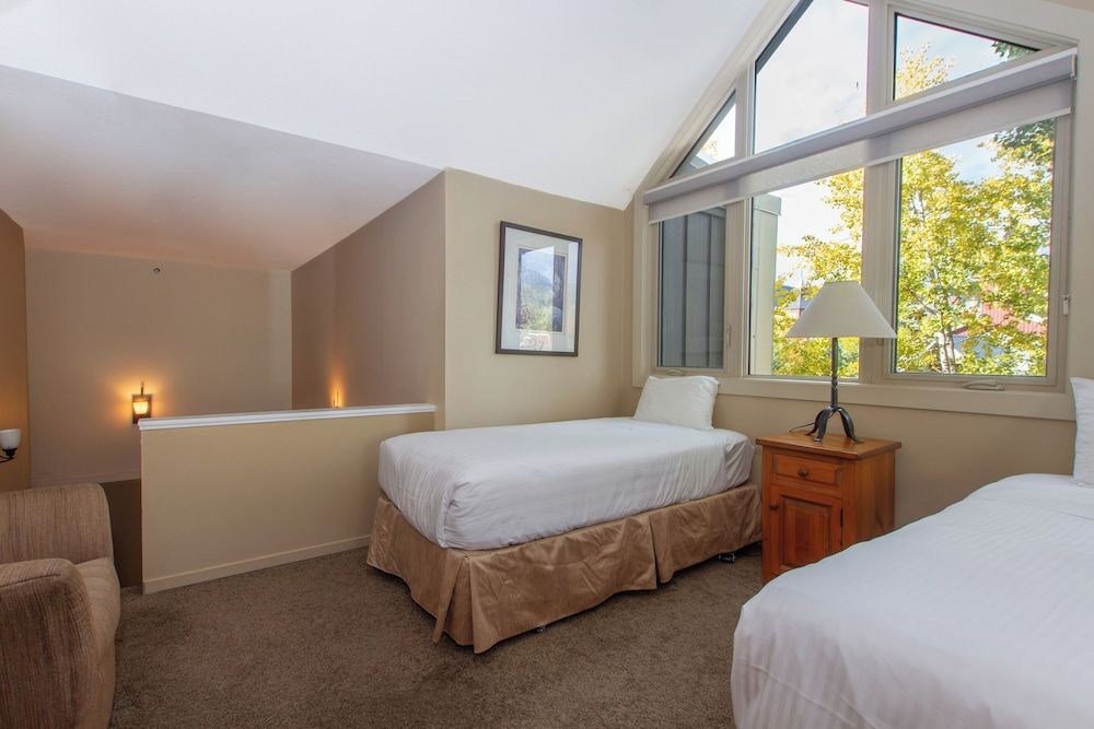 Condo, 1 Bedroom + Loft, Hot Tub (Unit 202)