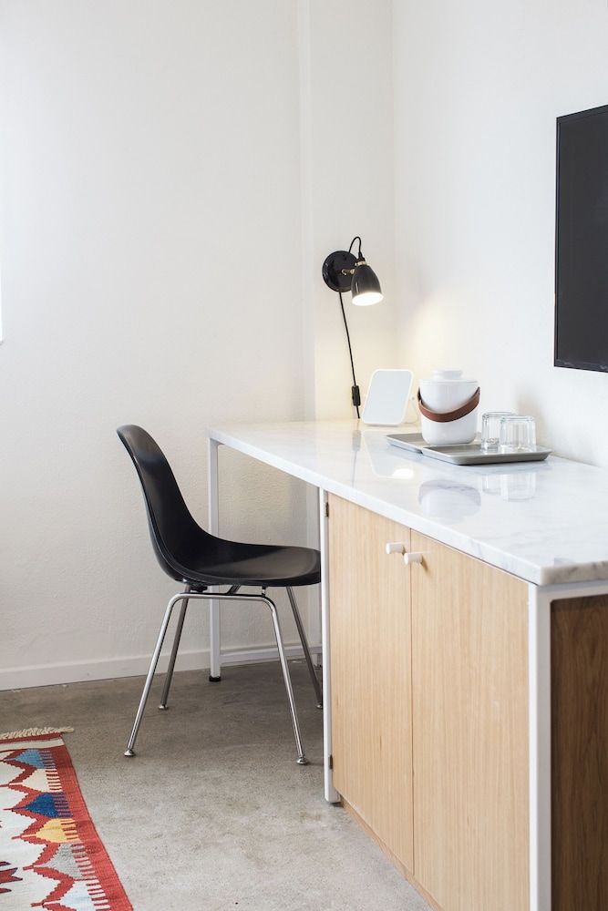 Trumbull and Porter Hotel Deluxe Room, 1 Queen Bed 11