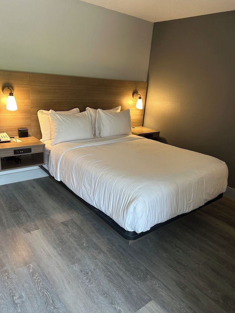 Standard Room, 1 Queen Bed, Non Smoking