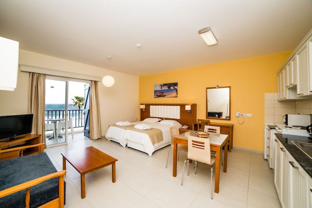 Superior Studio, Sea View