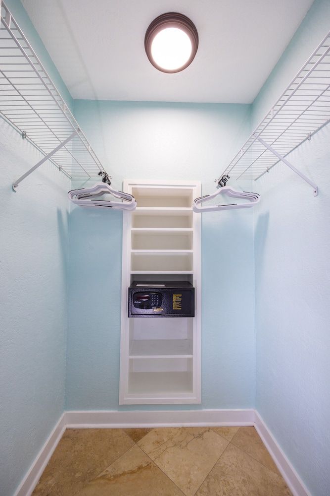 Suites on South Beach Superior Suite, 1 King Bed, Kitchen, City View 12