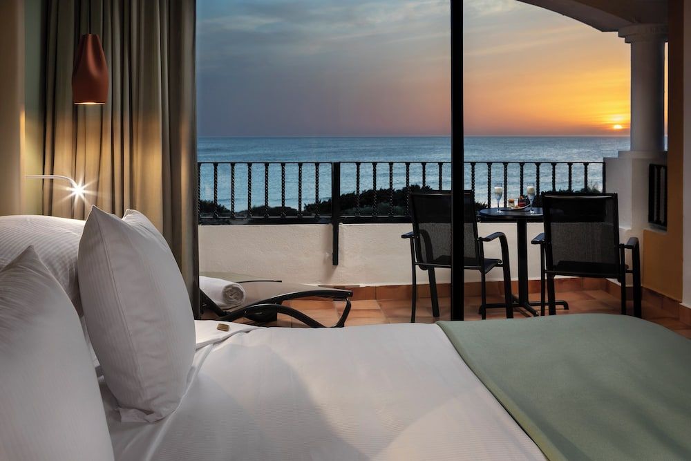 Red Level Presidential Suite 3 Bedrooms