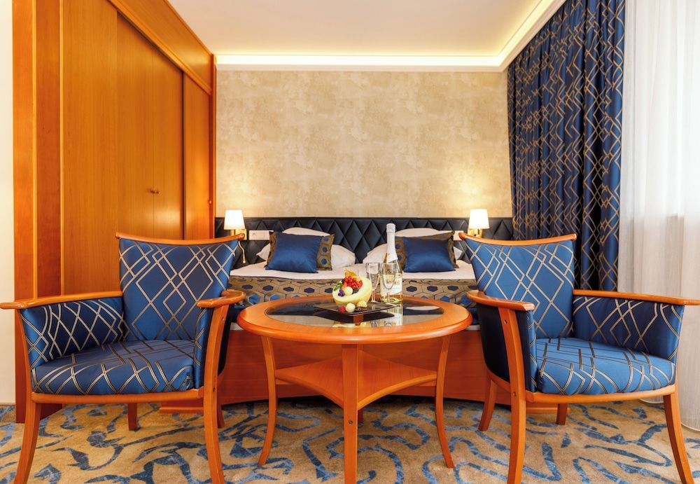 Palace Hotel Heviz Superior room (pets are NOT allowed) 2