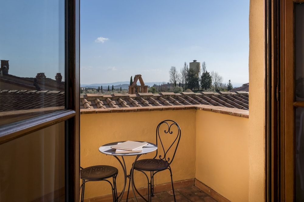 Hotel Borgo di Cortefreda Relais Classic Double Room 4