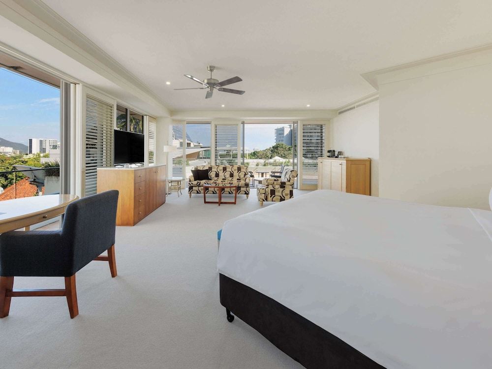 undefined Pullman Reef Hotel Casino 2