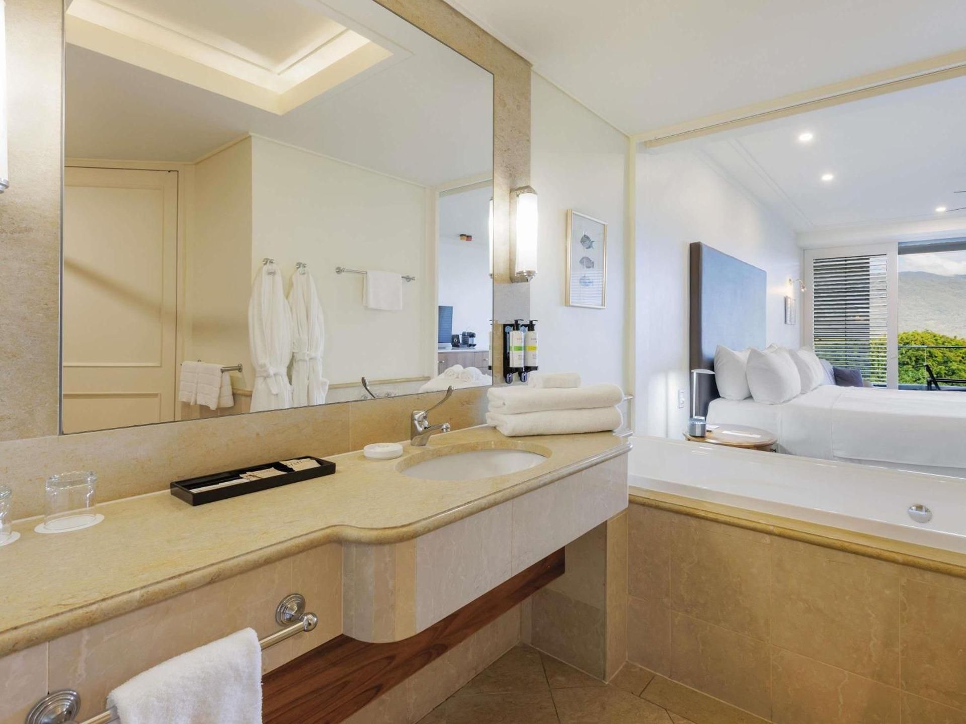 undefined Pullman Reef Hotel Casino 7