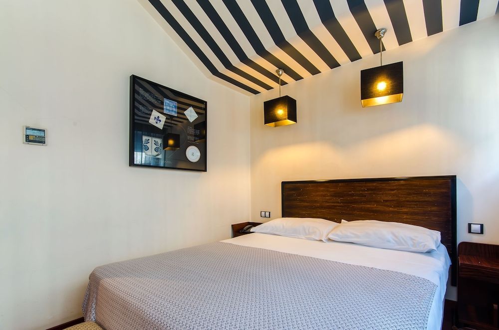 Hotel Príncipe Real Deluxe Double or Twin Room 2