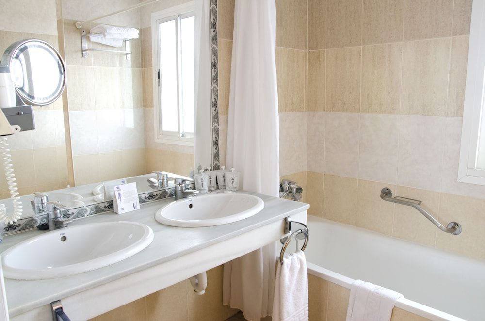 Hotel TRH Paraiso Double Room Single Use, Mountain View 6