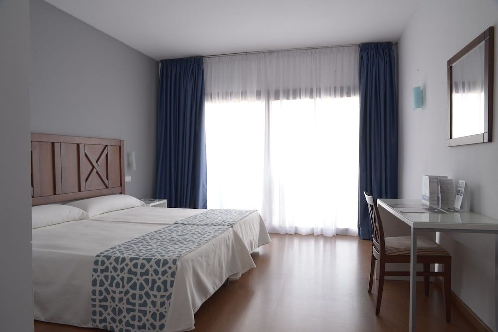 Hotel TRH Paraiso Double Room Single Use, Mountain View 2