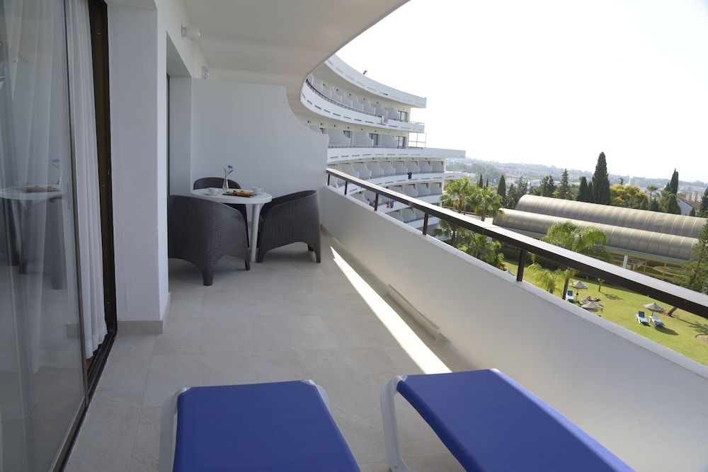 Hotel TRH Paraiso Suite (2 adults + 2 children) 2