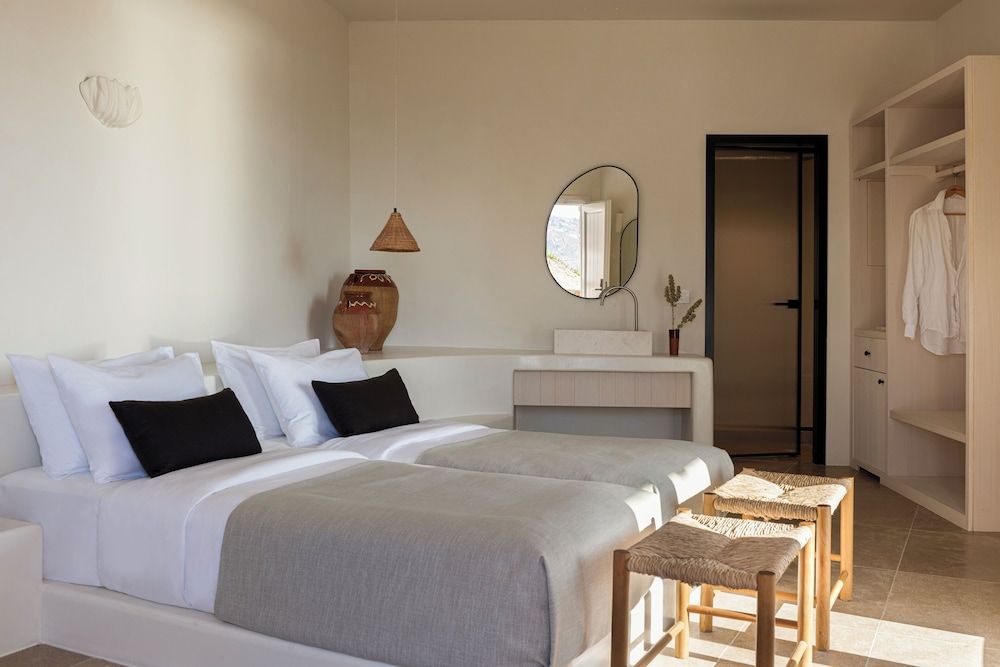 Porto Mykonos Hotel Deluxe Double Room, Sea View 3