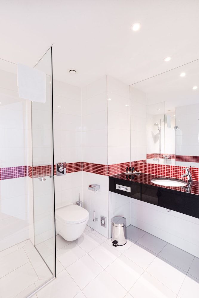 OREA Hotel Angelo Praha Deluxe Double or Twin Room 5