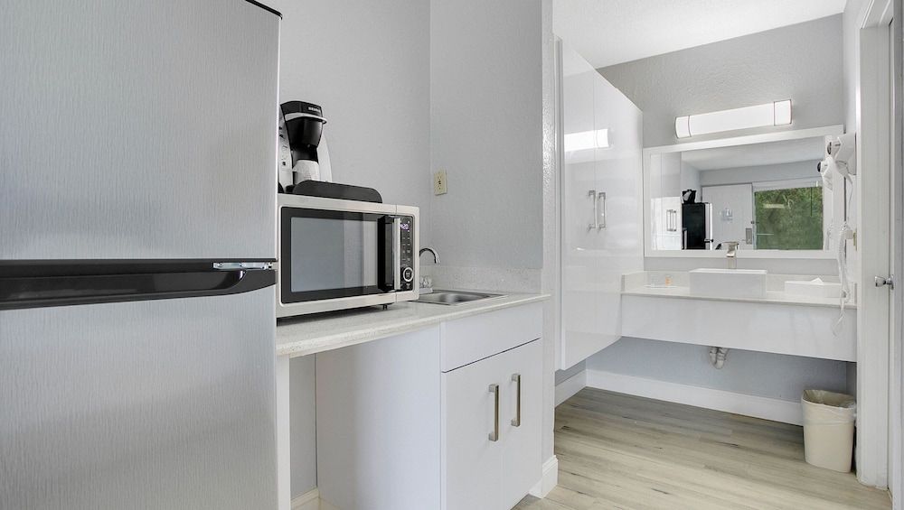 undefined Home 1 Suites Extended Stay - Kissimmee 6