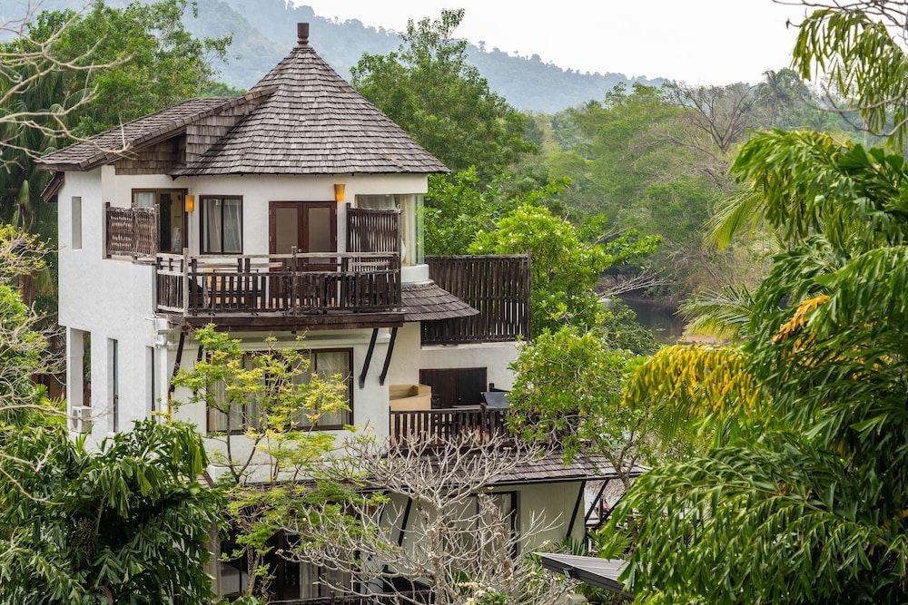 undefined Aana Resort & Spa 10
