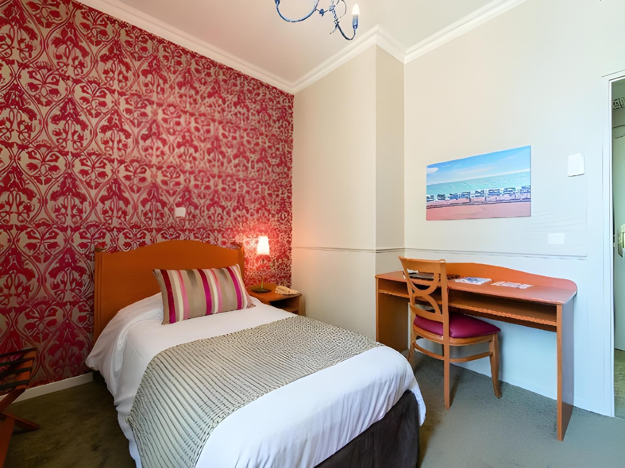 Comfort Single Room with City View