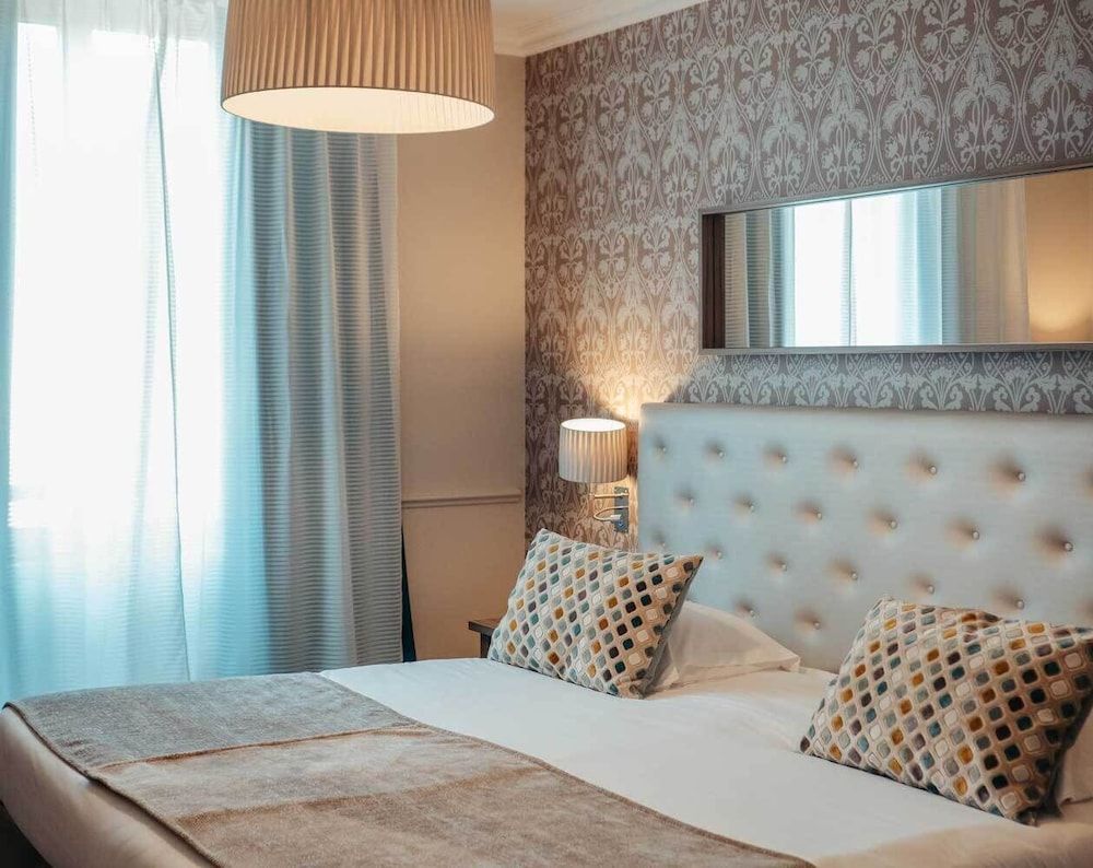 Hôtel Vacances Bleues Le Royal Standard Double or Twin Room, City View 3