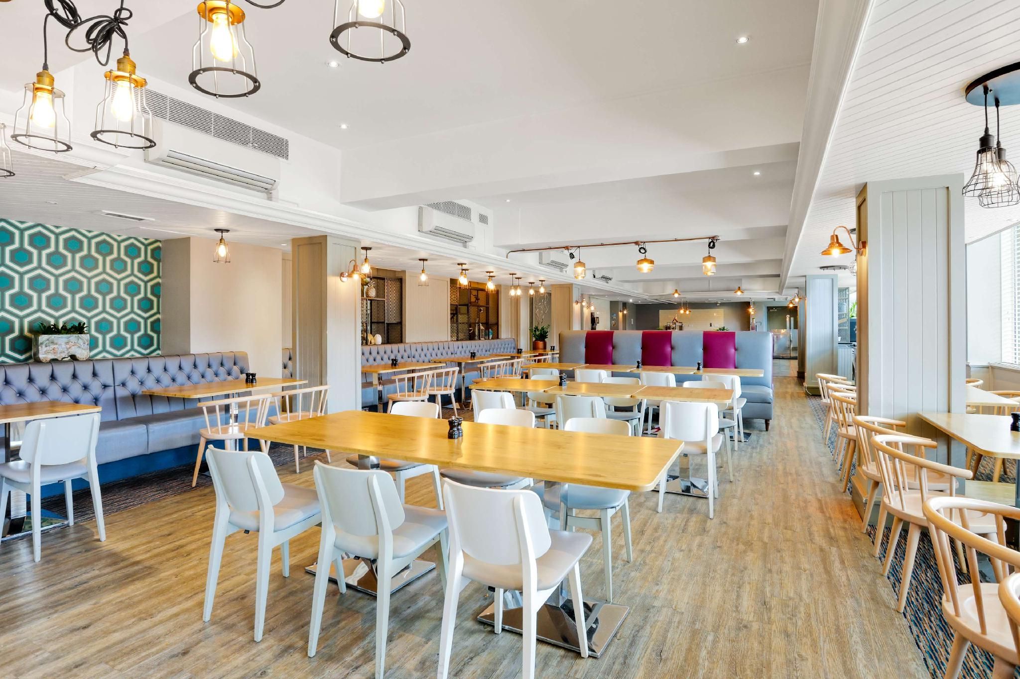 undefined Radisson Hotel York 7